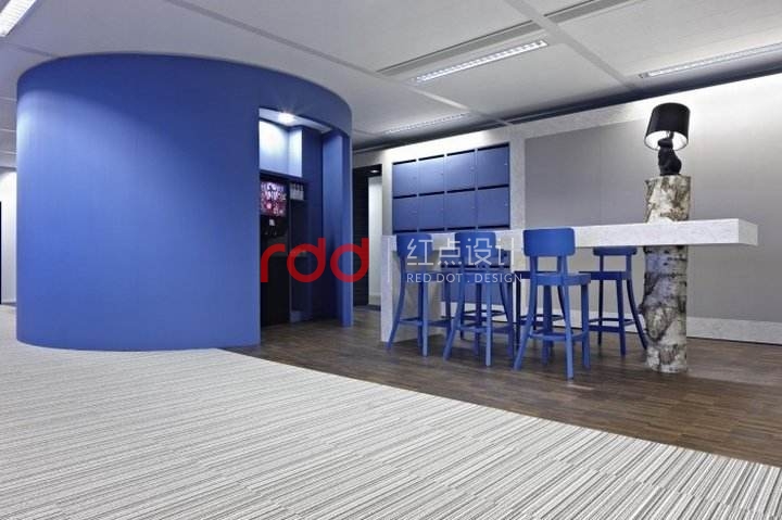 辦公室裝修設(shè)計(jì)色彩與空間那點(diǎn)事兒.jpg 辦公室裝修設(shè)計(jì)色彩與空間那點(diǎn)事兒.jpg