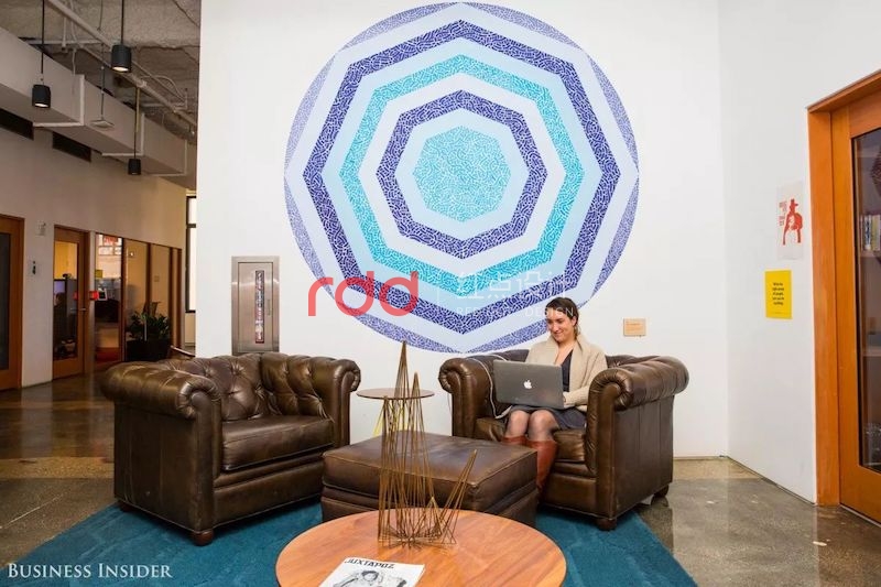 Facebook辦公室設計大揭秘,在這里上班享受非一般體驗-11.jpg Facebook辦公室設計大揭秘,在這里上班享受非一般體驗-11.jpg