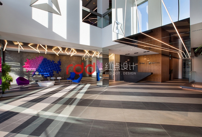 色彩設(shè)計對辦公室設(shè)計的重要性-2.jpg 色彩設(shè)計對辦公室設(shè)計的重要性-2.jpg